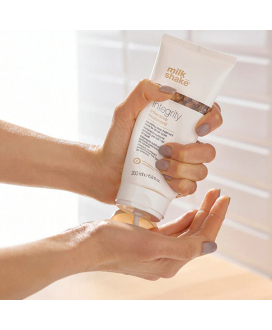Intensywnie regenerująca maska do włosów Milk Shake Integrity 200 ml