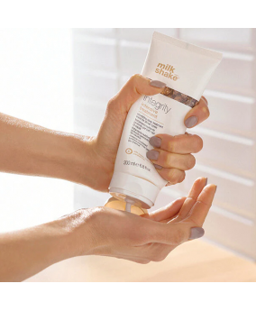 Intensywnie regenerująca maska do włosów Milk Shake Integrity 200 ml