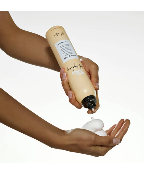 Pianka do stylizacji włosów Milk Shake Lifestyling Shaping 250 ml Pianka do stylizacji włosów Milk Shake Lifestyling Shaping 250 ml