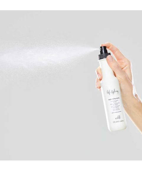Spray nadający włosom objętości Milk Shake Lifestyling Texturizing Spritz 175 ml Spray nadający włosom objętości Milk Shake Lifestyling Texturizing Spritz 175 ml