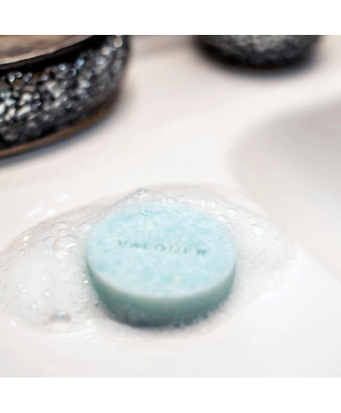 Szampon w postaci stałej z pestek winogron i aloesu Valquer Sky Solid Shampoo Normal Hair 50 g Szampon w postaci stałej z pestek winogron i aloesu Valquer Sky Solid Shampoo Normal Hair 50 g